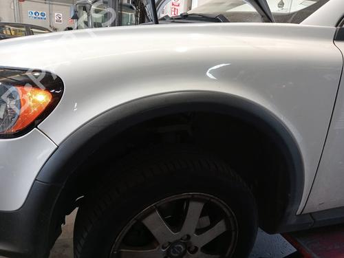 Used Left front fenders Left front fenders VOLVO C30 (533) 2.4 i (170 hp) 36111089 36111089