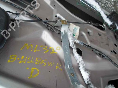 Right front door MERCEDES-BENZ M-CLASS (W163) ML 320 (163.154) | BP7620704C3 