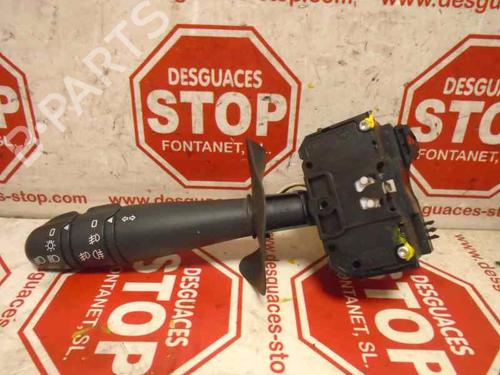 Used Steering column stalk RENAULT CLIO II (BB_, CB_) [1998-2016]  7388319