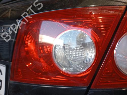 Feu de coffre droit CHEVROLET LACETTI (J200) 1.6 (109 hp) 32072512