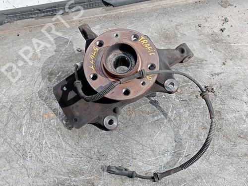 Used Right front steering knuckle Right front steering knuckle RENAULT TRAFIC III Van (FG_) [2014-2026] 33543087 33543087