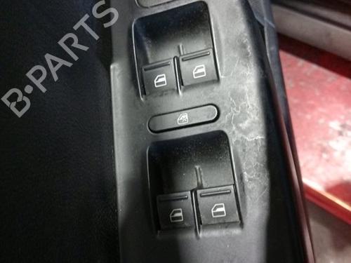 Feu de coffre gauche VW PASSAT B6 Variant (3C5)  | BP31022690C79 