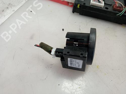 Engine control unit (ECU) DACIA SANDERO II  | BP7398605M57 