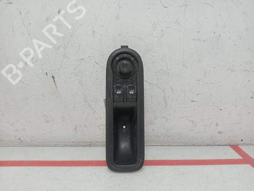 Used Left front window switch Left front window switch RENAULT TWINGO II (CN0_) 1.2 16V (CN0K, CN0V, CN0A) (76 hp) 33986145 33986145
