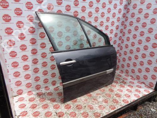 Used Right front door RENAULT SCÉNIC II (JM0/1_) 1.9 dCi (JM0G, JM12, JM1G, JM2C) (120 hp) 7624807