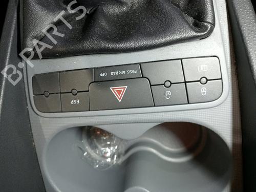 Used Warning switch Warning switch SEAT IBIZA IV (6J5, 6P1) [2008-2017] 36157074 36157074