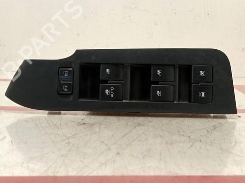 Used Left front window switch Left front window switch CHEVROLET CAPTIVA (C100, C140) 3.2 4WD (230 hp) 31840442 31840442