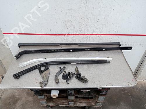 hingedoor-check-strap-nissan-primastar-van-x83-2002-30548910 main image