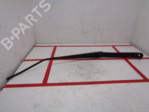 Used Front windshield wiper arm SUBARU IMPREZA Hatchback (GR, GH, G3) 2.0 D AWD (150 hp) 15934214