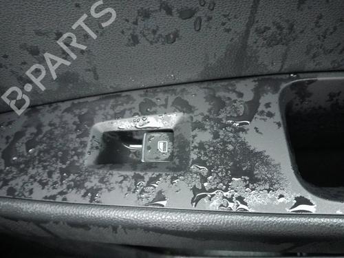 Used Right front window switch Right front window switch SEAT LEON SC (5F5) 2.0 TDI (150 hp) 33327750 33327750