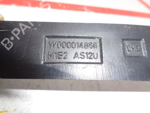 Front windshield wiper arm NISSAN JUKE (F15) 1.5 dCi | BP15924852C143 