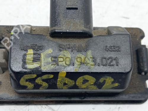 Used Licence plate light SEAT LEON (1M1) 1.6 16 V (105 hp) 15947603