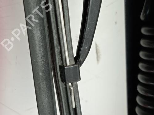 Rear windshield wiper arm LAND ROVER RANGE ROVER SPORT I (L320) 2.7 D 4x4 | BP15948846C144 