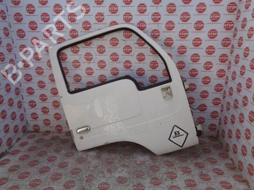 Used Right front door NISSAN TRADE Platform/Chassis [1998-2004]  17667356