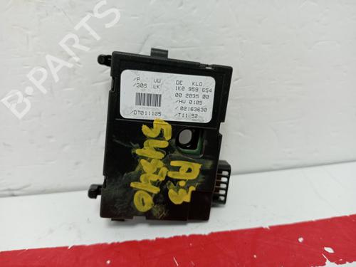 Used Electronic module AUDI A3 Sportback (8PA) 2.0 FSI (150 hp) 15931575