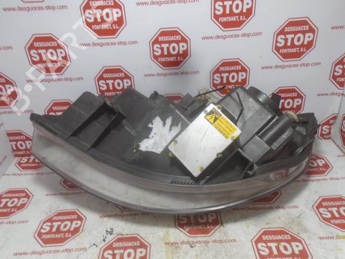 Right headlight RENAULT GRAND SCÉNIC II (JM0/1_) 1.9 dCi | BP29831125C29