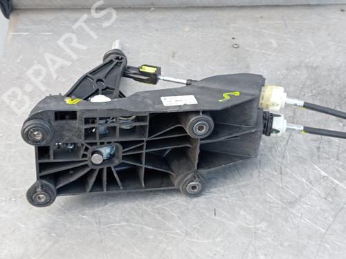 Gear lever NISSAN QASHQAI II (J11, J11_) | BP24404672M90