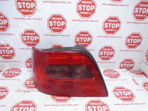 Used Left taillight CITROËN XSARA (N1) 1.6 i (88 hp) 9201141