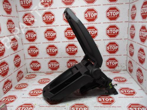 Used Armrest / Center console BMW 1 (E87) 118 d (143 hp) 7327988