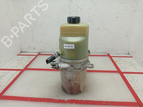 Used Steering pump FORD FOCUS C-MAX (DM2) [2003-2007]  22398152