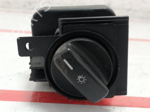 Used Headlight switch MERCEDES-BENZ A-CLASS (W169) A 200 (169.033, 169.333) (136 hp) 27932209