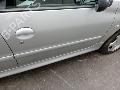 Used Right front door Right front door PEUGEOT 206 Hatchback (2A/C) 1.4 LPG (75 hp) 36233632 36233632