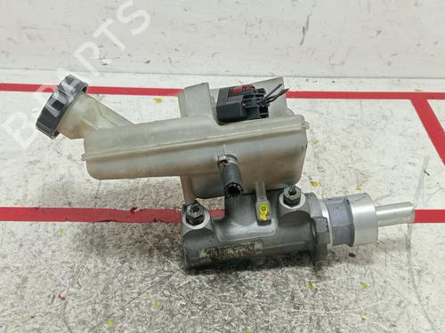 Used Brake master cylinder FORD TRANSIT Van (FA_ _) 2.0 DI (FAE_, FAF_, FAG_) (75 hp) 19400350