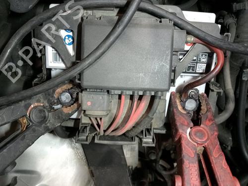 Used Fuse box VW GOLF IV (1J1) [1997-2008]  31854077