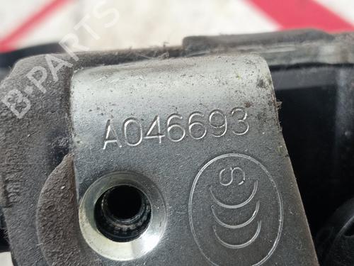 Front left lock TOYOTA VERSO (_R2_) 1.6 (ZGR20_, ZGR20R) | BP20693352C98 