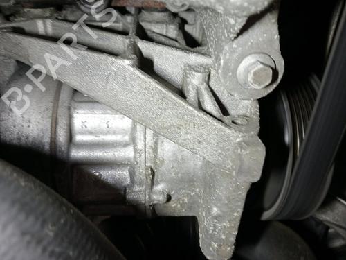 Used AC compressor AC compressor MERCEDES-BENZ A-CLASS (W176) A 180 CDI / d (176.012) (109 hp) 33214808 33214808