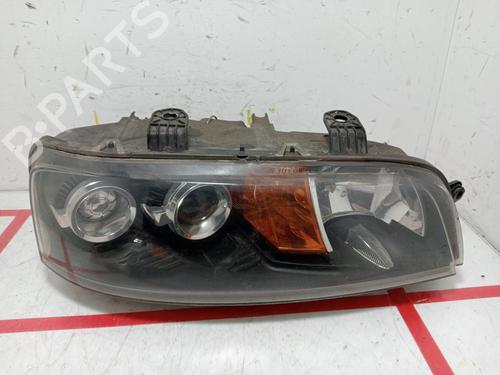Used Right headlight FIAT PUNTO Hatchback Van (188_) 1.2 60 (60 hp) 30974767