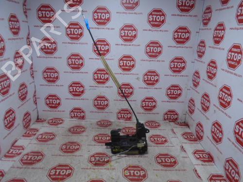 Used Front right lock OPEL ZAFIRA / ZAFIRA FAMILY B (A05) 1.9 CDTI (M75) (120 hp) 8638226