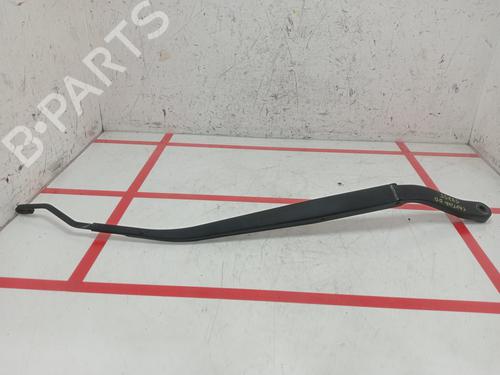 Used Front windshield wiper arm CHEVROLET CAPTIVA (C100, C140) 2.0 D (150 hp) 28837704