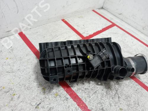 Used Intake manifold FORD FIESTA VI (CB1, CCN) [2008-2017]  22229789