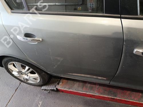 Used Left rear door Left rear door 37595037 37595037
