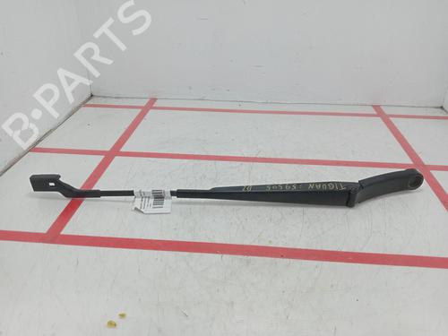 front-windshield-wiper-arm-vw-tiguan-5n_-2007-2008-2009-2010-2011-2012-2013-2014-2015-2016-2017-2018-33842756 main image