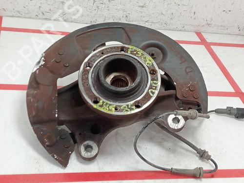 Used Right front steering knuckle PEUGEOT 308 II (LB_, LP_, LW_, LH_, L3_) [2013-2021]  27801565