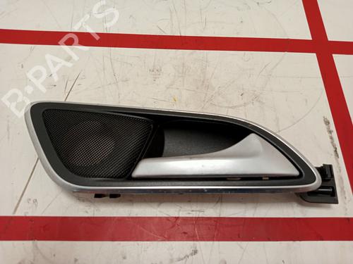 Used Rear right interior door handle Rear right interior door handle 33214831 33214831