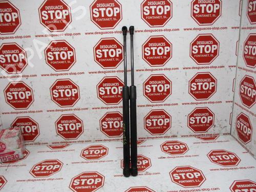 Used Tailgate lift support BMW 1 (E87) 118 d (143 hp) 15922756