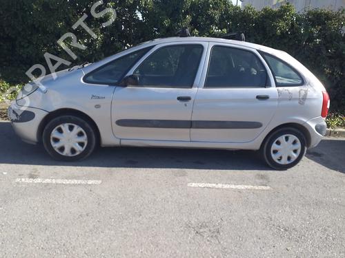 Right taillight CITROËN XSARA PICASSO (N68) 2.0 HDi | BP30638207C35 