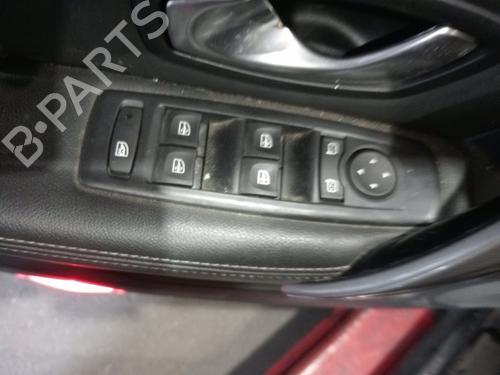 Used Left front window switch Left front window switch RENAULT LAGUNA III Grandtour (KT0/1) 2.0 dCi (KT07, KT0J, KT14, KT1A, KT1S) (131 hp) 33053092 33053092