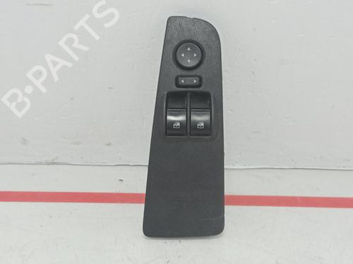 Used Left front window switch Left front window switch FIAT GRANDE PUNTO (199_) 1.3 D Multijet (199.AXD11, 199.AXD1A, 199.AXD1B,... (90 hp) 34637843 34637843