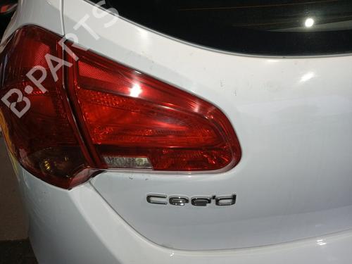 Feu de coffre gauche KIA CEE'D (JD) [2012-2018]  32112154