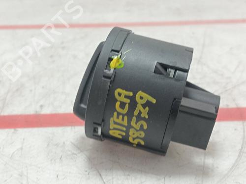 Headlight switch SEAT ATECA (KH7, KHP) 1.5 TSI | BP32470326I24