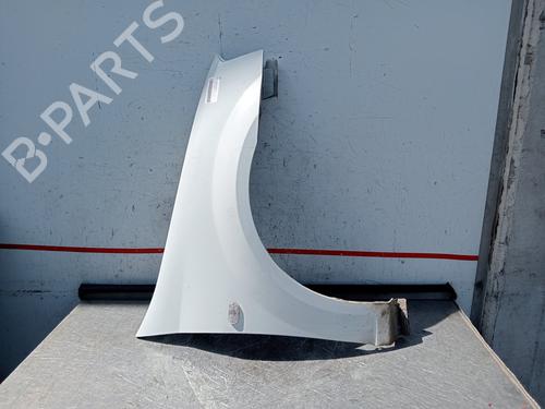 Used Right front fenders Right front fenders 37488236 37488236