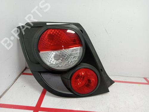 Farolim esquerdo Farolim esquerdo CHEVROLET AVEO Hatchback (T300) 1.2 (86 hp) 34099004 34099004