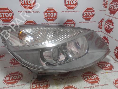 Right headlight RENAULT GRAND SCÉNIC II (JM0/1_) 1.9 dCi | BP29831125C29