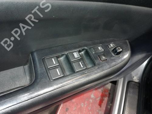Used Left front window switch HONDA ACCORD VII Tourer (CM, CN) 2.4 (CM2) (190 hp) 32080677