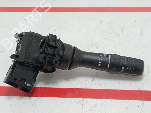 Commodo Essuie Glace / Phare TOYOTA VERSO (_R2_) 2.0 D-4D (AUR20_, AUR20R) (126 hp) 30889310