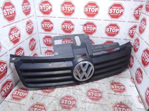 Used Grille VW POLO (9N_, 9A_) 1.4 16V (75 hp) 8296452
